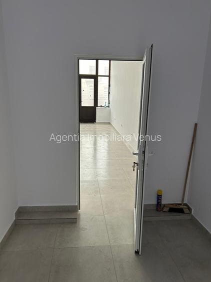 Spatiu comercial zona Luceafarul - 2