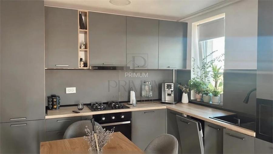 GIROC - 3 CAM - 2 BAI - LOC PARCARE - INCALZIRE IN PARDOSEALA - ZONA EXCELENTA - 2