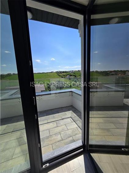 De inchiriat: Penthouse 4 camere 118 mp - etaj 3/3 | Terasa 19,2 mp. 3,8 km fata - 29
