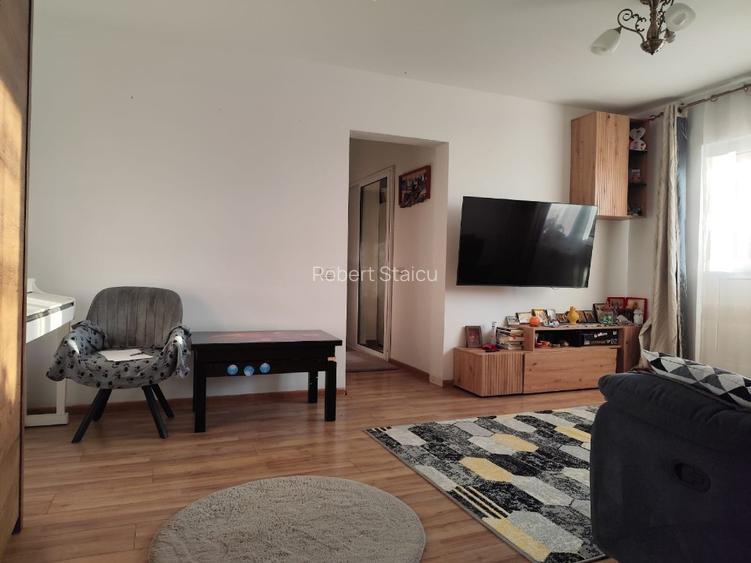 Apartament 4 camere spațios, renovat, etaj 3/10, Margeanului - 10