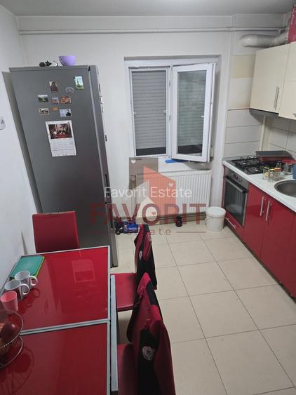 Renovat integral. Pozitie excelenta. Centrala proprie. - 2