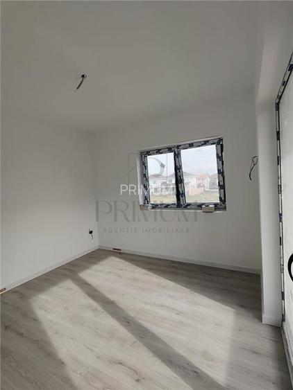 Duplex 4 camere - zona superba - toate utilitatile - 3 bai - 2 balcoane. - 4