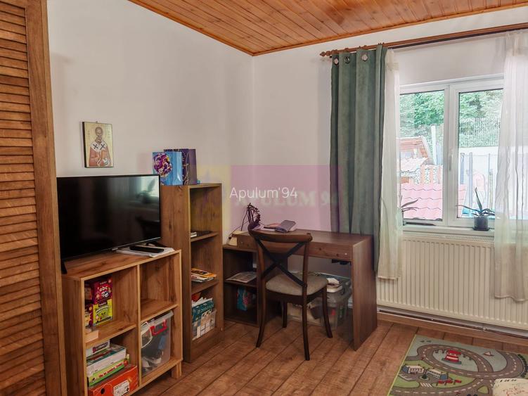 Apartament cu 4 camere de vanzare in Busteni - 3