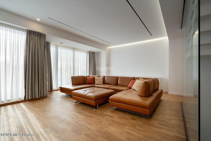 Iancu Nicolae - Vila high-end pe malul lacului, Gradina cu Ponton - 35