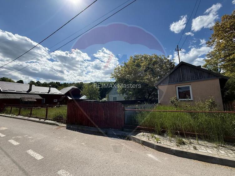 Casa cu Teren 2288 MP GURA HUMORULUI - 26