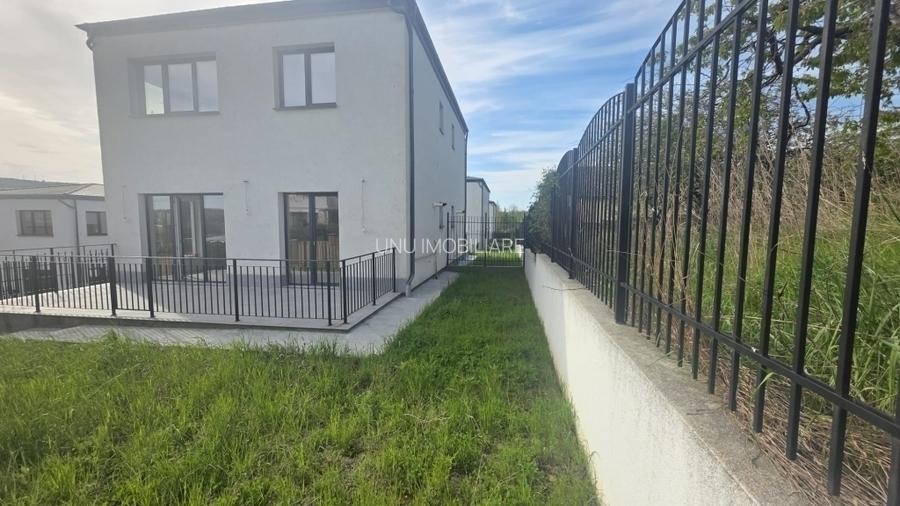 COMISION ZERO Complex 10 case P+E Duplex Bucium la 1,3km de Hanul Trei Sarmale - 22