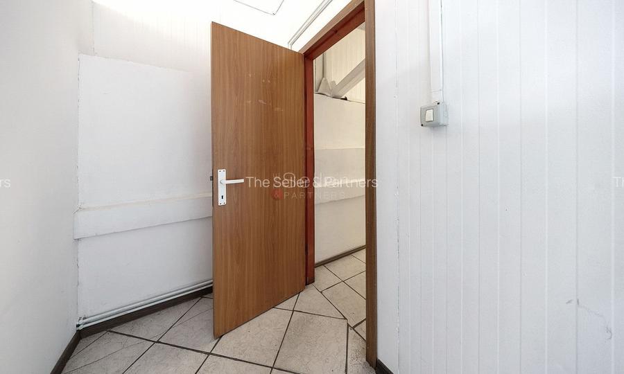 Platformă industrială cu 2 hale și sediu administrativ – teren 3.871 m - 6