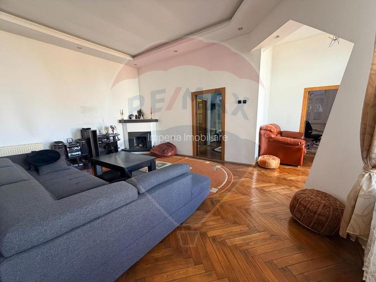Casa premium, central, stil boieresc renovata modern, parcare in curte - 7