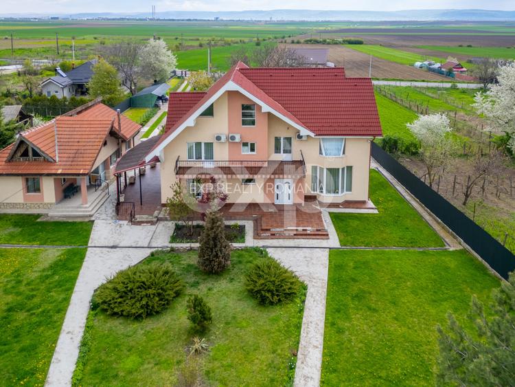 Casă/vilă de vânzare cu teren generos 3659 mp și 3 construcții, Sărată, Bacău - 6
