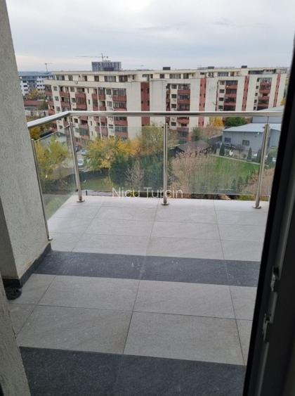 Inchirez garsoniera moderna cu parcare privata - 8