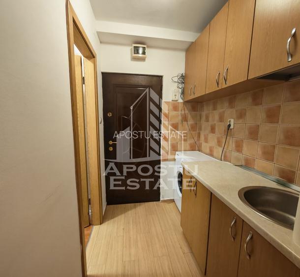Garsoniera de inchiriat, bloc de apartamente, Torontalului, Timisoara - 5