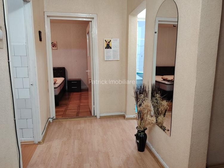 Inchiriez apartament 2 camere - 5