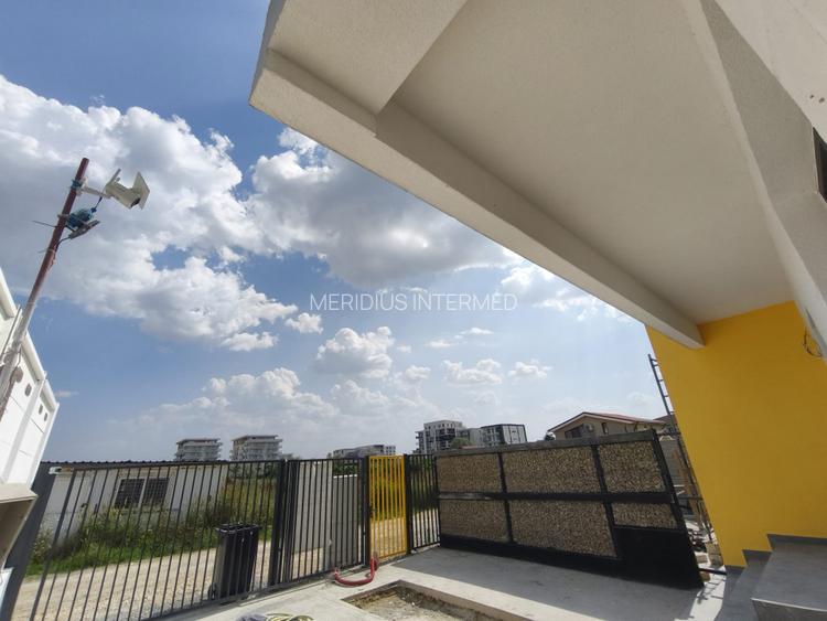 Vanzare vila moderna cu terasa circulabila imensa - 30