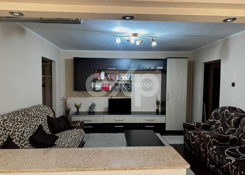 APARTAMENT 3 camere  PITESTI-Gavana semidecomandat , etaj 3 - 7