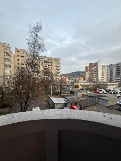 Ap 1 cam spatios, cu balcon, mobilat modern, zona Kaufland Manastur - 11