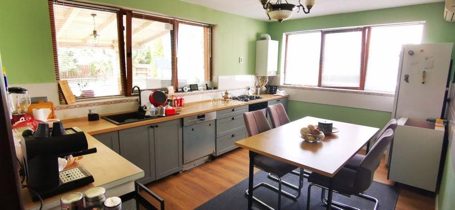 Casa de vanzare finisata modern - 6