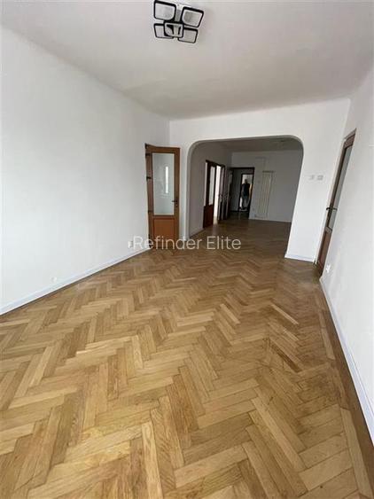 apartament 3 camere Piata Muncii, la 1 minut de gura de metrou, 90mp utili ,etaj - 8