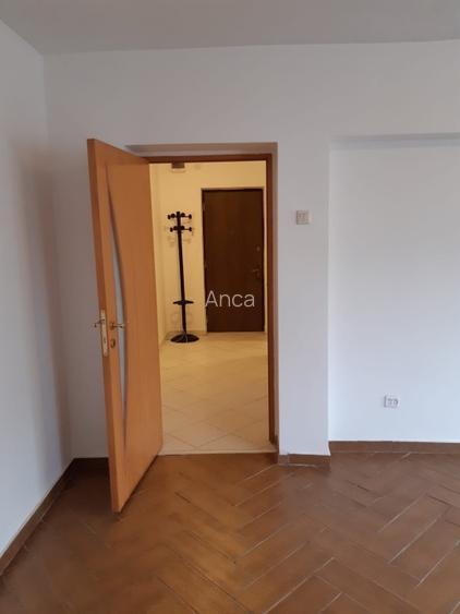 Inchiriere  de la proprietar apartament 3 camere decomandate Bdul.Decebal  - 4