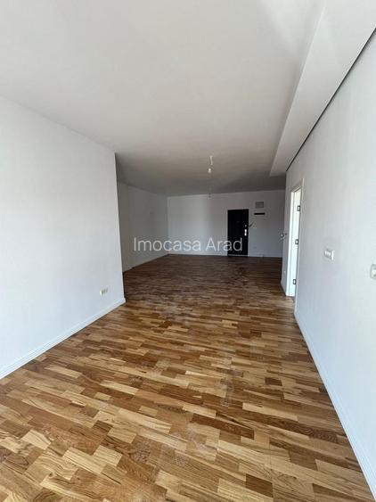 De vânzare apartament 3 camere Open Space Micalaca Arad, Bloc Nou. - 2