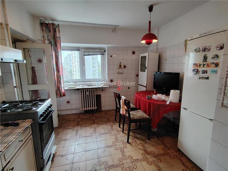 Apartament 3 camere zona Ion Mihalache cu Turda constructie 1984 - 2