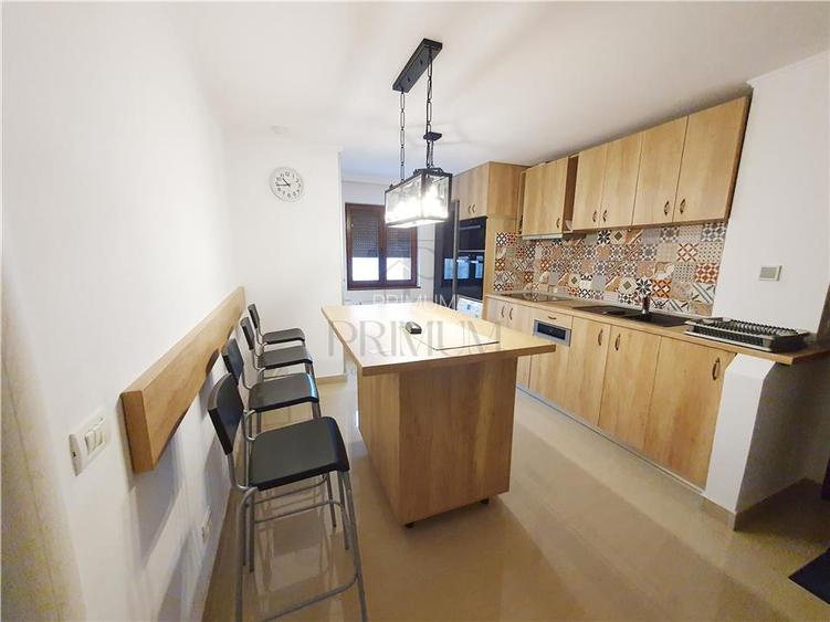 SEMICENTRAL -3CAM -CENTRALA PROPRIE/AC -LIFT -RENOVAT - 8