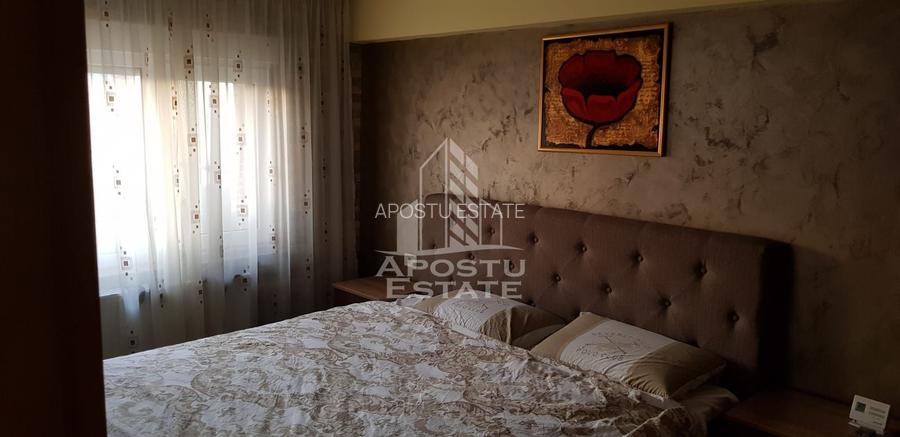 Apartament cu 2 camere foarte spatios, terasa si balcon, centrala - 2