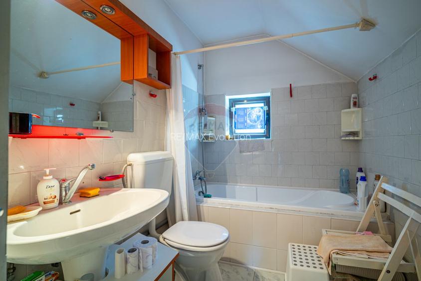 Vila cu 5 camere Sinaia, zonă liniștită, aproape de centrul statiunii - 11