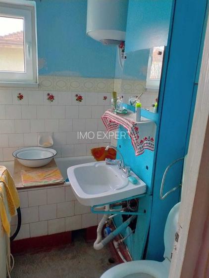 Vând apartament cu 3 camere, Ocna Mureș - 2