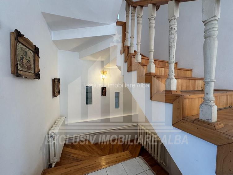 Casa individuala | De inchiriat | 320 mp | 750 mp teren | Cetate - 18