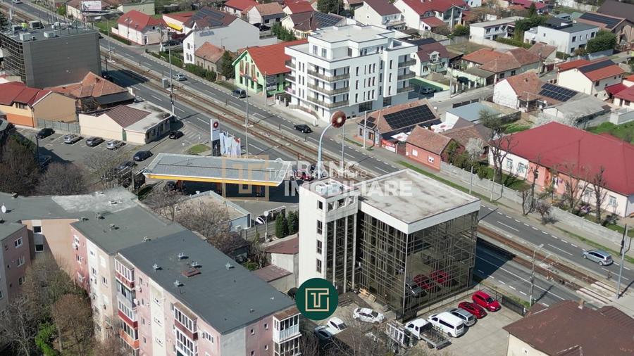 Clădire premium cu fațadă integral vitrată – oportunitate unică in Arad - 9