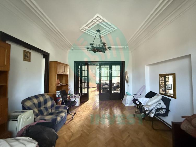 Eleganta, stil si mult potential intr-un apartament interbelic de 3 camere - 7