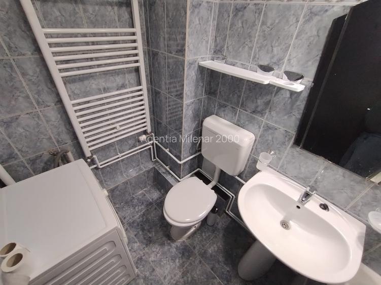 Lângă facultatea Medicină si Punctele Cardinale-pe frumosul bulevard TakeIonescu - 14