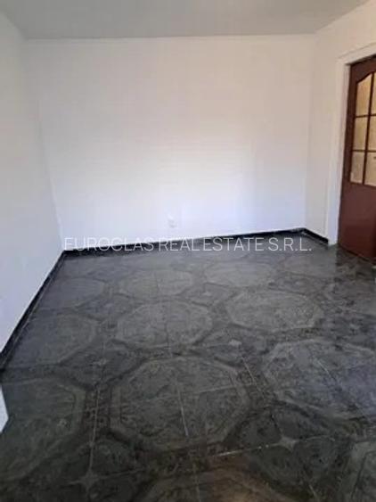 Apartament 3 camere decomandat - Tomis Nord/Ciresica - 120.000 euro  (Cod E11) - 2