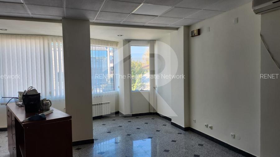 Spațiu premium birouri sau clinică, 2 corpuri, 12 parcări, lift, terasă - 7500 E - 18