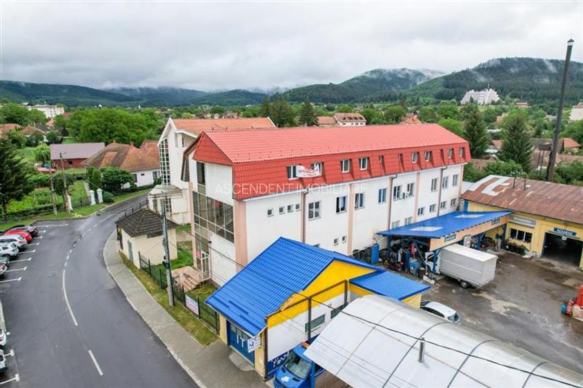 FILM! Spatiu comercial pe 150mp, compozitie adaptabila, Central, Covasna - 3