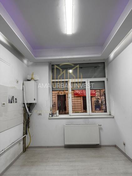 Unirii Piața Sfânta vineri Paleologu 15 - 15