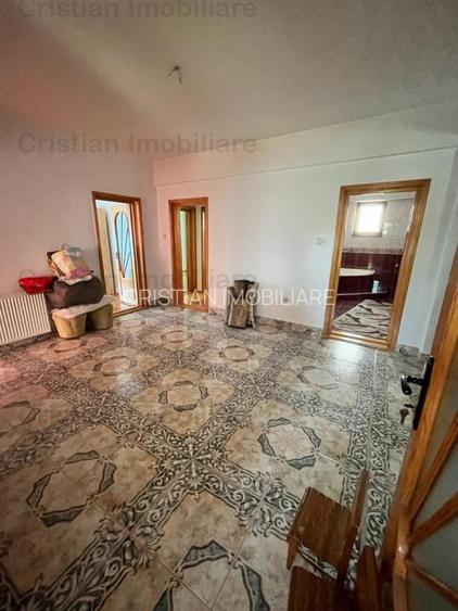 Super Pozitie ! Vila P+1+M zona Centrala 640mp construiti - 16