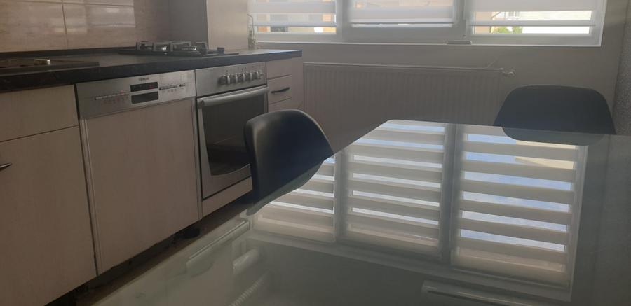 Apartament 4 camere, 100 mp (împartit în 2 ap. decomandate), zona 1 Mai