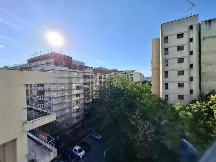 2 camere | Bloc 2011 | Centrală | 62MP | Vatra Luminoasă | Mobilat