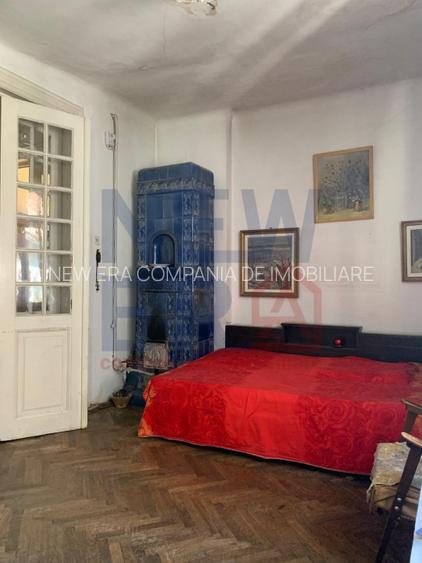 De vanzare 2 camere in vila interbelica, curte comuna zona Armeneasca - 13