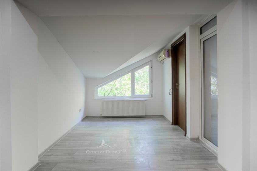 Piata Muncii - Vila cu 10 camere, 366 mp utili