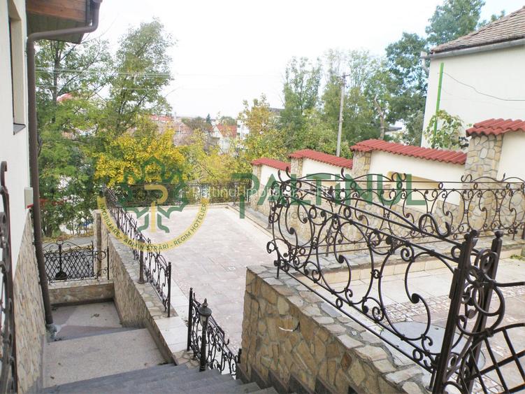 Vilă ultramoderna în zona Centrala - 7