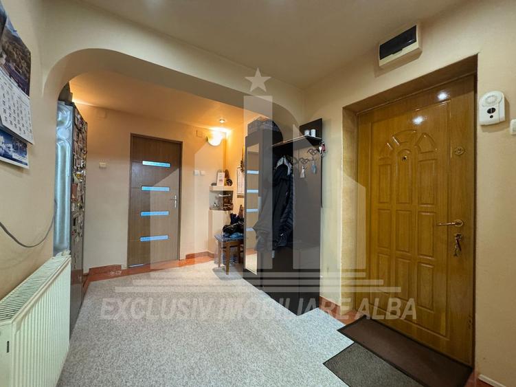 Apartament 3 camere decomandate | 74 mp | Mobilat si utilat | Cetate