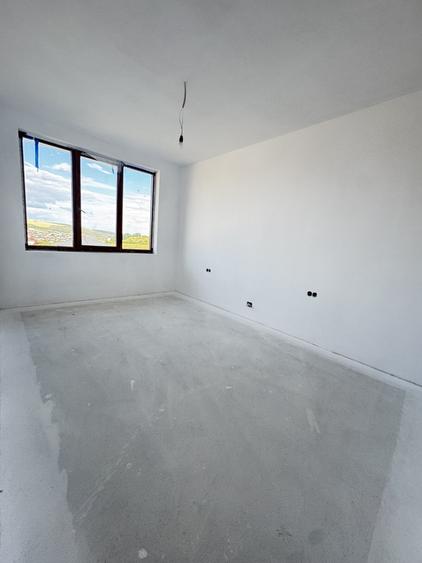 Duplex 120 mp Utili, 4 camere,400 mp Gradina,Panorama Superba,Chinteni