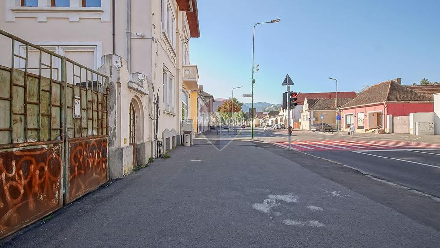 Oportunitate de investițe ! Spațiu comercial 120 mp, str Lungă 190 - 13