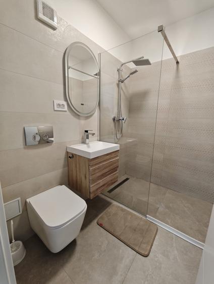 Decebal-Alba Iulia | 2 camere | Balcon | AC | Centrala proprie | Bloc nou