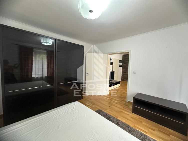 Casa individuala cu 4 camere,2 bai,mobilata,Calea Lipovei