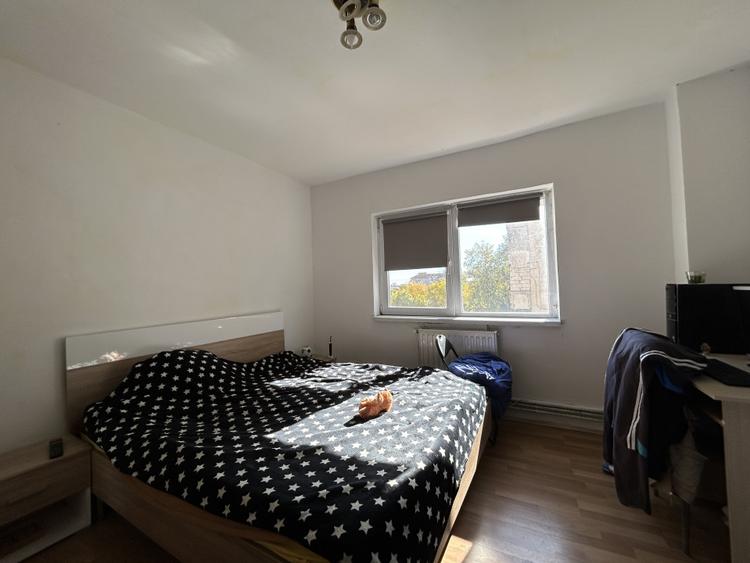 Apartament 4 camere, decomandat, etajul 1, 2 bai, zona Steaua