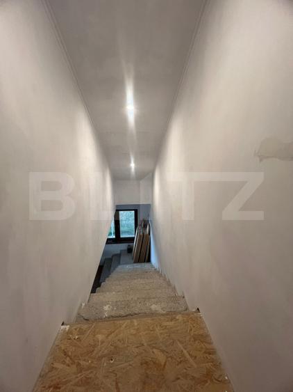 Casa cu 5 camere, 217 mp utili, 1396 mp teren, Cartierul Primaverii