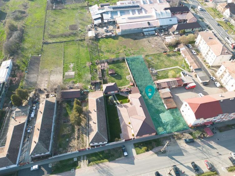 Loc de casa central de 890mp in Vladimirescu